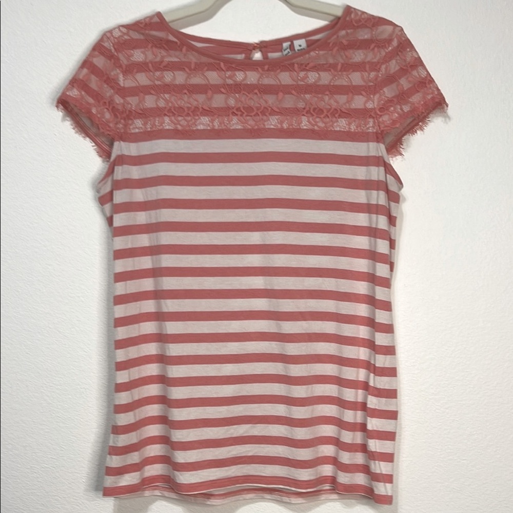 Elle Striped Pink and White Lace Top Size Medium